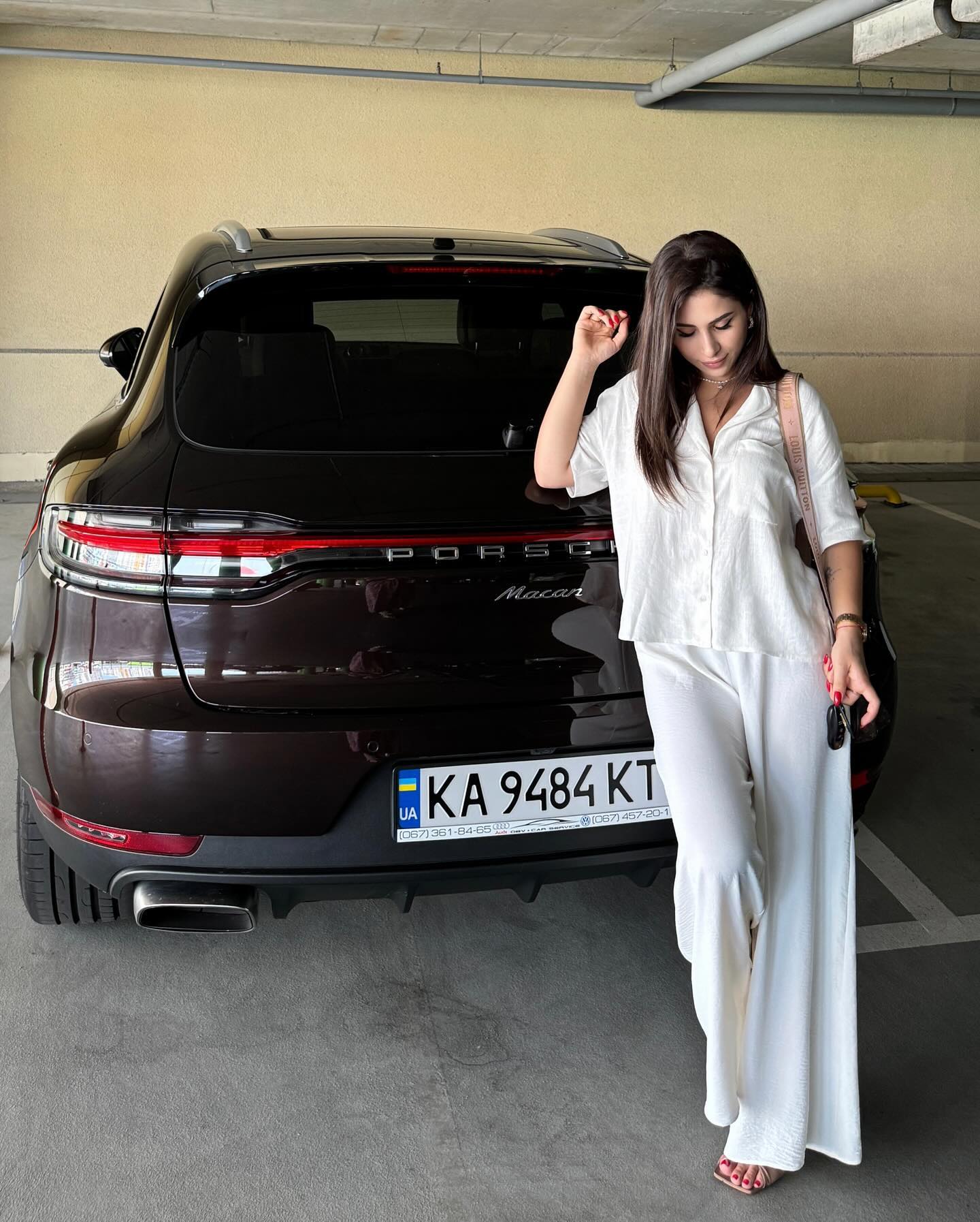 Украинская певица попала в аварию: фото последствий